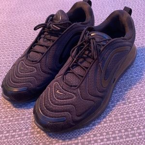 Mens Triple Black Air Max 720 Nike Shoe